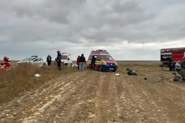 Accident teribil în județul Constanța, 2 persoane grav rănite. Echipele SMURD fac manevre de resuscitare - FOTO