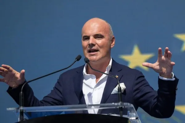 Rareș Bogdan, despre tăierea pensiilor speciale în 30 de zile: „Când am intrat în politică, nu credeam că sunt atât de mulţi cretini”