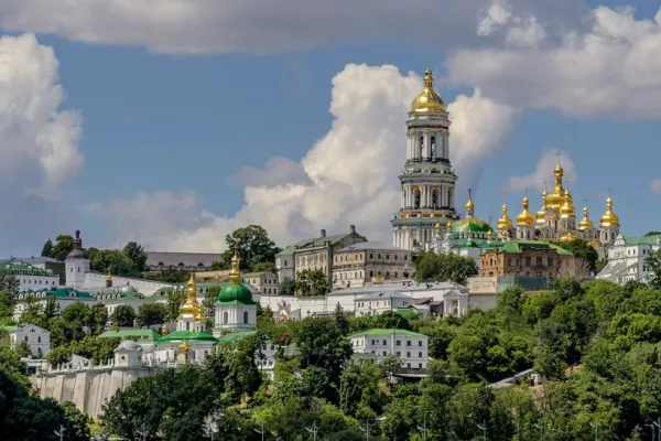 Descinderi de amploare la cea mai veche mănăstire creştin-ortodoxă din Ucraina! Există suspiciuni că ar putea fi cuibul „serviciilor speciale rusești”