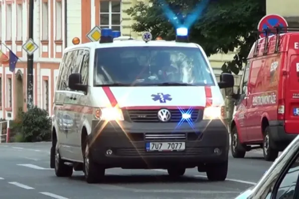 Accident grav în Austria. Șapte români răniți, după ce mașinile în care se aflau s-au izbit violent