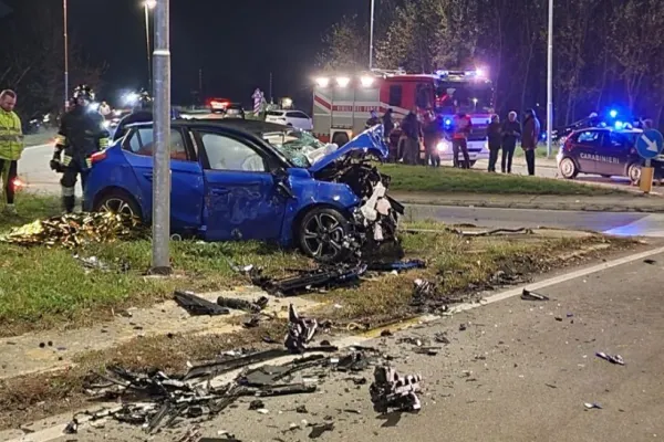 Familie de români, implicată într-un accident devastator în Italia: mama și fiica au murit pe loc, tatăl și fiul - grav răniți
