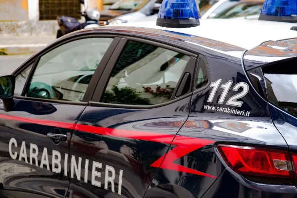 Caz macabru în Italia: Un bărbat își ținea mama moartă în congelator