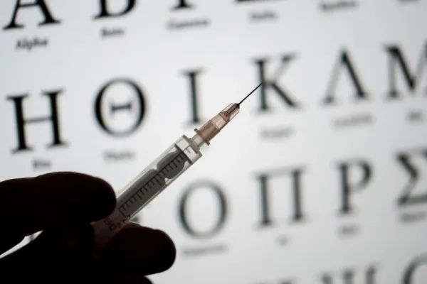 Va fi sau nu OBLIGATORIE vaccinarea? Ministerul Sănătății susține că NU, un proiect de lege spune contrariul