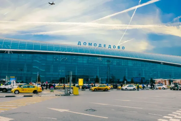 Jaf armat ca în filme, pe Aeroportul Domodedovo din Moscova. Atacatorii au plecat cu saci în care se aflau 4 milioane de dolari