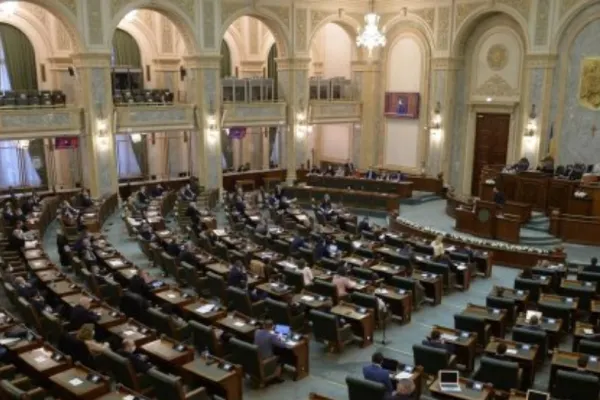Eliminarea pensiilor speciale, pusă „pe așteptare” de Senat. Termenul de adoptare, prelungit