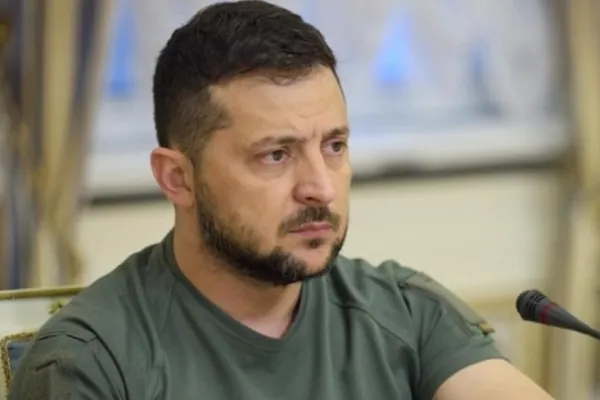 DECRET Zelenski: Funcţionarii nu vor mai putea călători în străinătate în vacanţă sau în orice alt scop neguvernamental