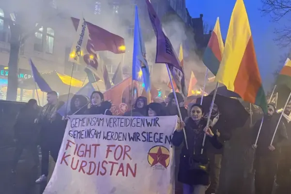 HAOS la Paris - A doua zi de proteste după atacul sângeros în care au fost uciși 3 kurzi - Ciocniri violente cu polițiștii - VIDEO