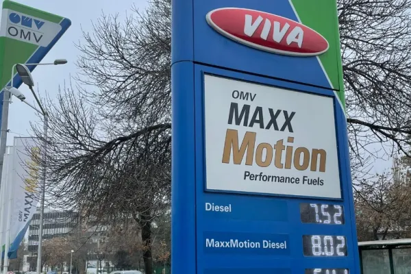 OMV Petrom şi Lukoil au ieftinit, surprinzător, motorina, cu numai o zi înaintea interzicerii importului de carburanţi din Rusia