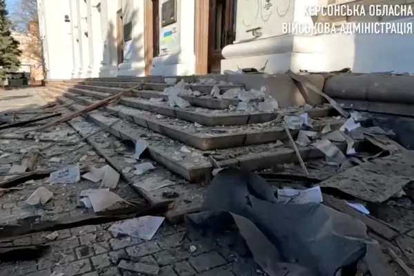 Rușii bombardează devastator în războiul din Ucraina - Rachetele au lovit din nou Herson - Cel puțin 5 morți și zeci de răniți