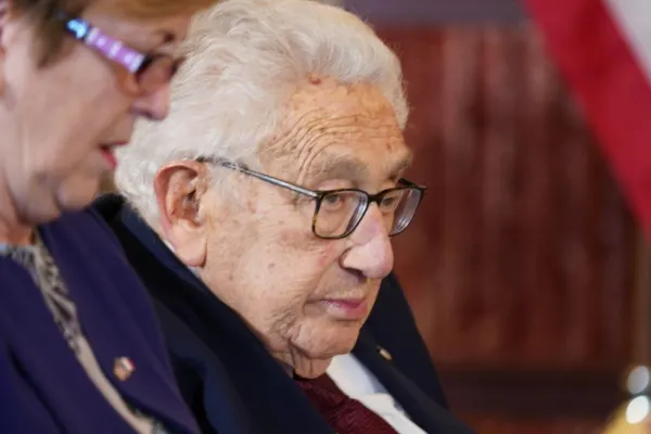 Henry Kissinger: „Este momentul să se negocieze o pace în Ucraina”