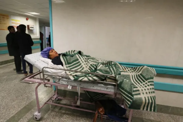 Femeile din Iran, împușcate INTENȚIONAT în fața, sânii și zonele genitale pentru că protestează