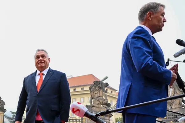 Klaus Iohannis, față în față cu Viktor Orban și Ursula von der Leyen, la Cotroceni