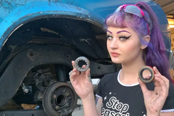 Butonul ascuns din fiecare mașină care reduce consumul de carburant. Mulți șoferi nu știu de el