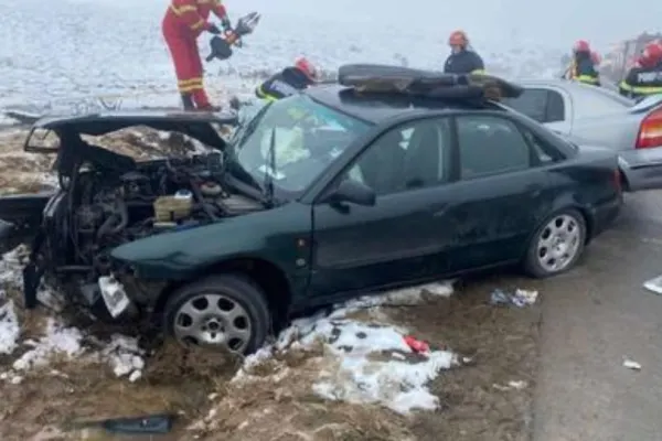 Accident violent în Olt: 5 victime, inclusiv o fetiță de 4 ani - Intervenție urgentă a pompierilor - FOTO