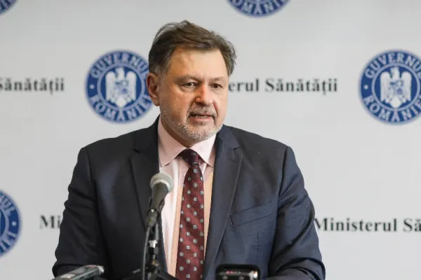 Anca Alexandrescu: „Rafila e ocupat să vopsească geamurile de la minister și să facă plângeri că nu-l las să muncească”