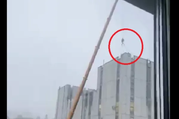 Sisteme de apărare antiaeriene, instalate pe clădirile administrative din Moscova - VIDEO