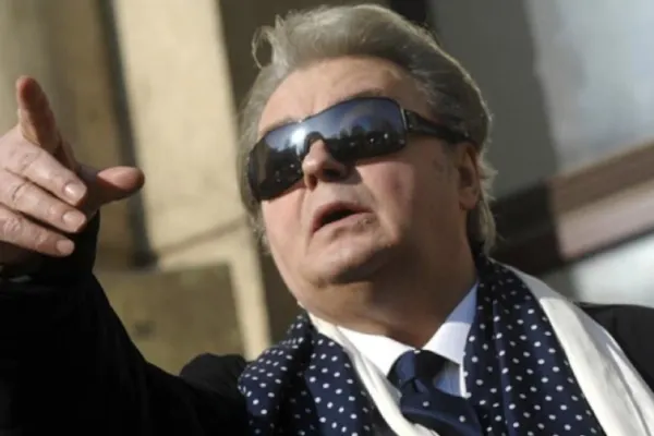 Cum l-au sprijinit americanii pe ”kaghebistul” Iliescu în alegerile din 2000 și l-au blocat pe Corneliu Vadim Tudor. Cum a intrat Putin pe furiș în România după realegerea lui Iliescu