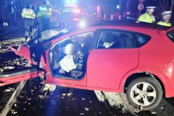 Accident foarte grav în Prahova - Un tânăr a murit și doi au fost grav răniți