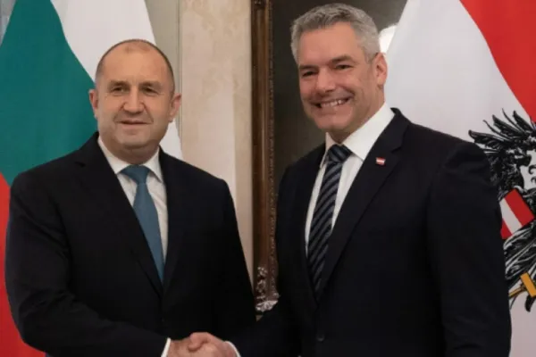 Președintele Bulgariei, rusofil. Cine este, de fapt, Rumen Radev - Legături cu Putin
