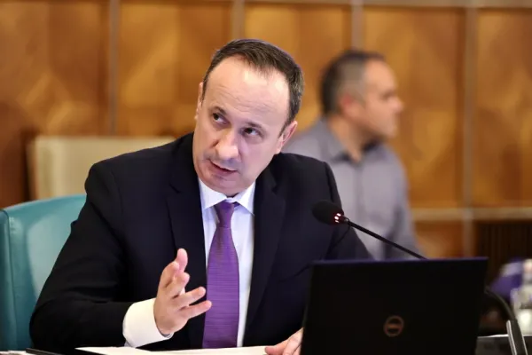 PSD nu este mulțumit de reforma lui Bolojan și cere ca ucrainenii să plătească CASS. Adrian Câciu: ”Este vorba de principiul echității”
