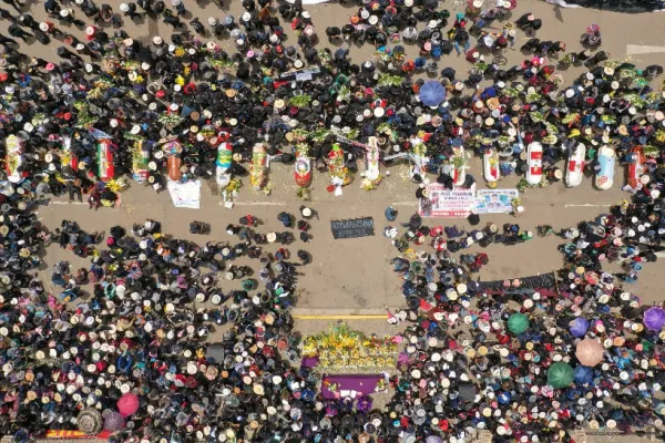 Proteste masive în Peru: cel puțin 40 de morți. Ciocniri violente între manifestanți și polițiști - FOTO