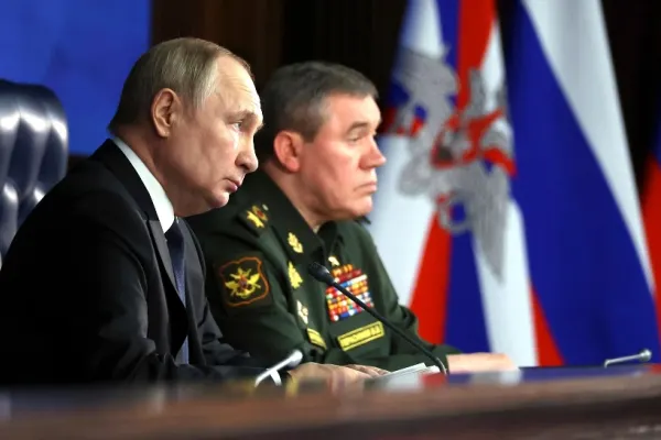Mutarea începutului de an, pentru Rusia. Putin îl trimite pe șeful Statului Major să coordoneze trupele din Ucraina