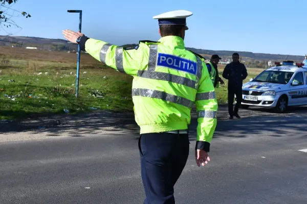 "Lupul de la Rutieră", polițistul decorat pentru integritate, reținut pentru că ar fi luat șpagă