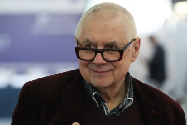 Fost consilier al Kremlinului, mort la 71 de ani. Cine era Gleb Pavlovski și cum l-a ajutat pe Putin să câștige alegerile în 2000