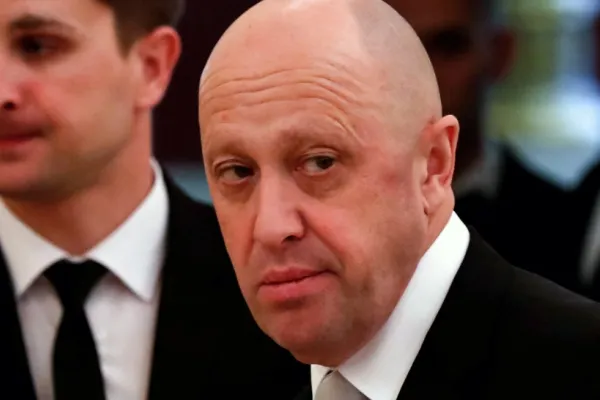 Bucătarul lui Putin a fost pus sub acuzare în Ucraina. Care sunt infracțiunile de care se face vinovat