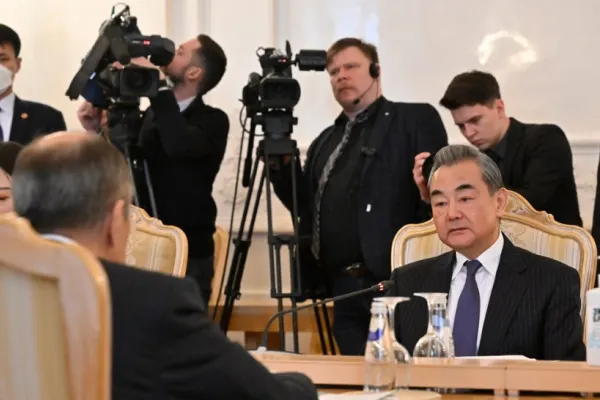 Vladimir Putin, o nouă sfidare. Întâlnire cu omul de încredere al liderului chinez Xi Jinping - VIDEO