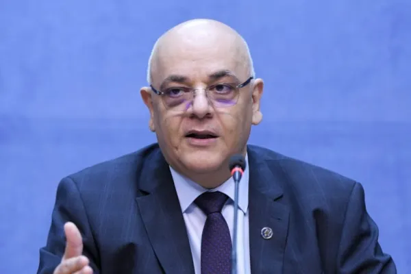 Culisele Statului Paralel. Ordinul lui Arafat provoacă GREVA ambulanțierilor! Scandal în Sănătate