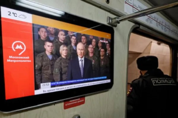 Alertă aeriană difuzată de mai multe radiouri și televiziuni din Rusia - Alarmă falsă în urma unui atac cibernetic