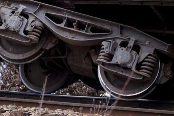 Anca Alexandrescu: „Incident sau accident la Roșiori. A mințit CFR în comunicatul oficial? Grindeanu știa de azi noapte despre incident”