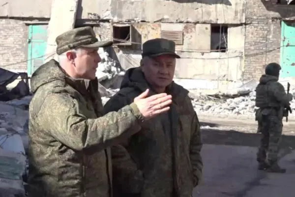 ȘOIGU, vizită de lucru în Mariupol, unde 22.000 de civili au fost uciși - Ce pregătește Rusia în războiul din Ucraina - VIDEO