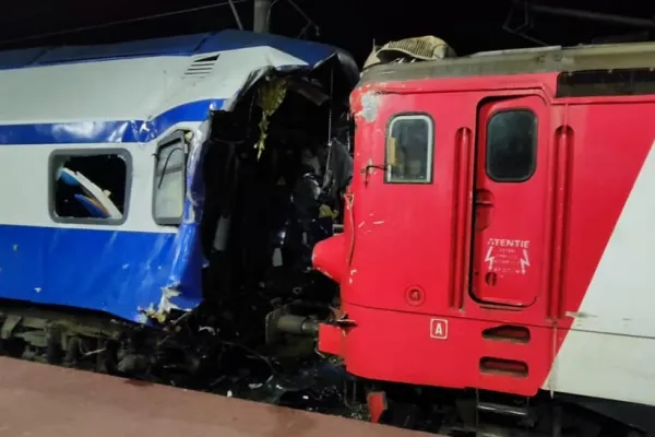 FILMUL tragediei din Gara Galați - Anchetă uriașă după accidentul cumplit cu un mort și 3 răniți - VIDEO