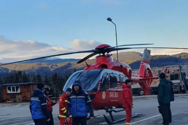 Accident grav pe pârtia Transalpina: Un copil de 8 ani, lovit la cap, preluat de elicopterul SMURD - VIDEO