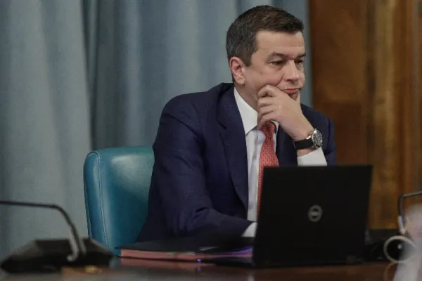 Proteste fermieri și transportatori. Asociațiile de casă, invitate de Grindeanu la negocieri. Ce jocuri se fac, astăzi, la Ministerul Transporturilor