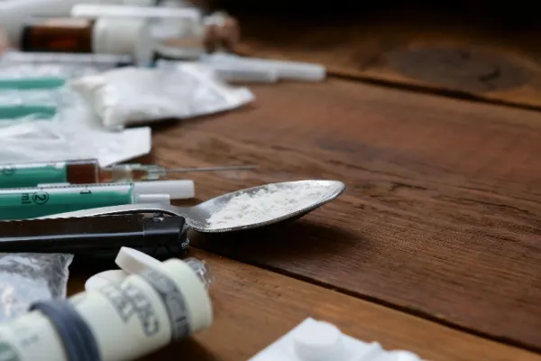 Anchetă în lumea bună a Clujului! Copii de medici și polițiști, implicați într-un dosar de trafic de droguri