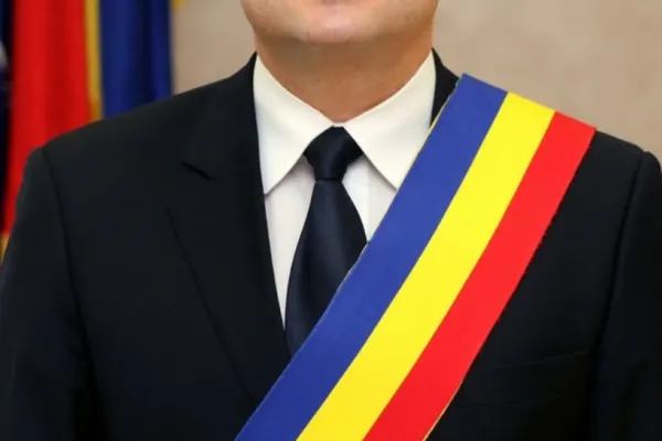 Primăriile cer ajutorul Guvernului, unde zboară banii - Anchetă bombă: Pe ce cheltuie edilii în plină austeritate