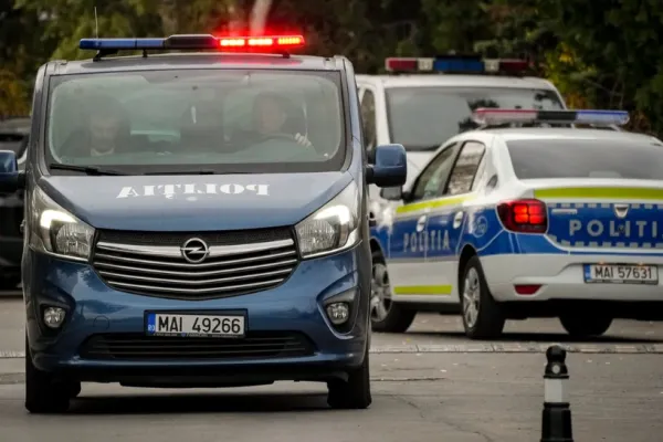 Au înscenat accidente pentru a păcăli companiile de asigurări. Prejudiciul: 160.000 de lei