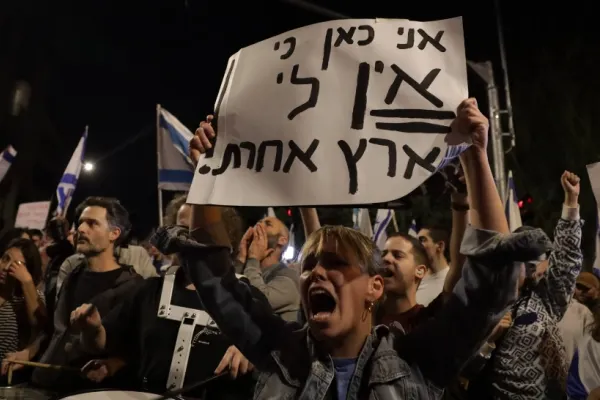 Proteste violente în Israel. Soția premierului Netanyahu, aproape să fie linșată într-un coafor