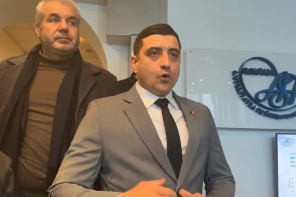 AUR și George Simion, PROTEST la ASF pentru prețul asigurărilor - Au dat buzna în instituție