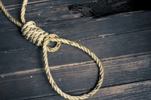 Tragedie în Iași. O adolescentă de 14 ani s-a spânzurat, părinții au fost cei care au descoperit trupul