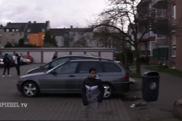 Ghetoul românesc din Germania.  "Aici este România, nu aveți ce căuta aici”. Reportaj șocant Der Spiegel