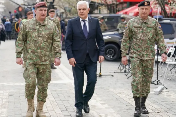 Semnal de alarmă tras de ministrul Apărării - Angel Tîlvăr despre pensiile militarilor - Unde duce șocul plecărilor din Armată