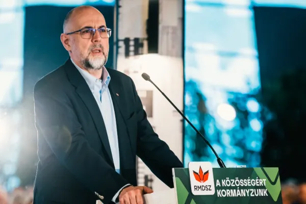 Congresul UDMR continuă sâmbătă cu alegerea preşedintelui formaţiunii. Kelemen Hunor, în funcție de 12 ani