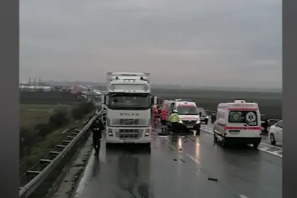 Accident grav în județul Vrancea: două persoane au murit pe loc