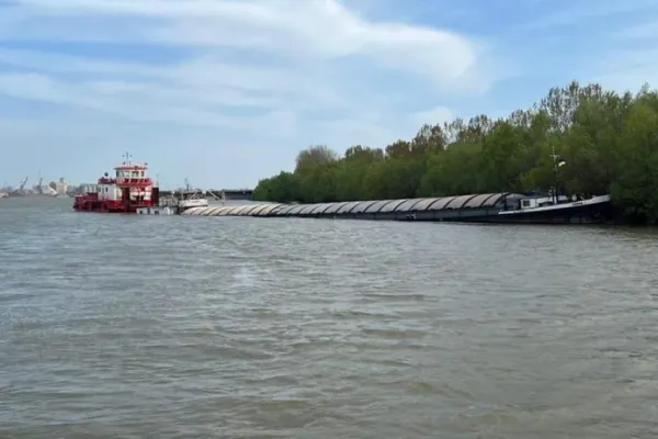 Navă românească lovită de o altă ambarcațiune într-un port din Ucraina