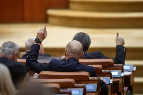 Aceste produse s-ar putea ieftini! Propunerea legislativă care prevede scăderea cotei de TVA pentru ele