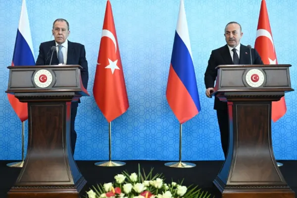 Lavrov, promisiuni de PACE la Ankara. Condiția Kremlinului pentru a se așeza la masa discuțiilor cu Kievul